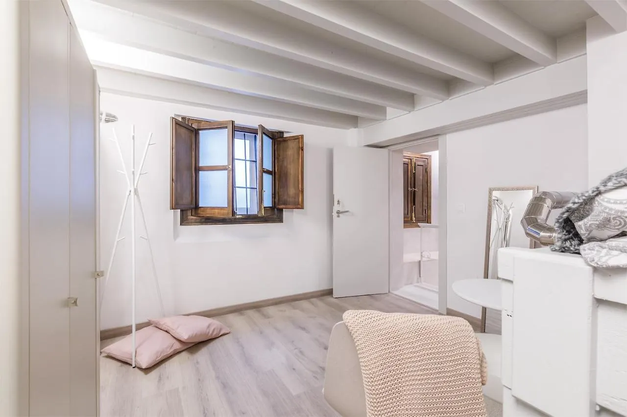 Holidays2Malaga Molinillo Premium Duplex In The City Center Renovated Top Style Apartment Malaga